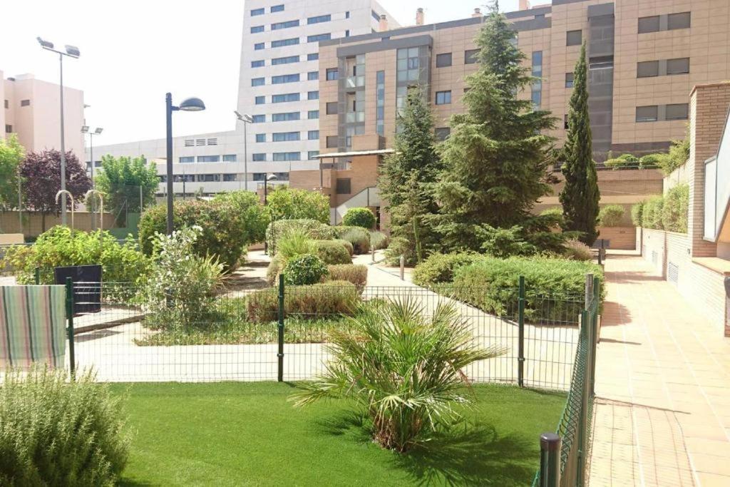 Апартаменты Piso Centro De Granada Junto Al Metro Экстерьер фото